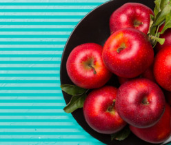 Bowl of fresh red apples.